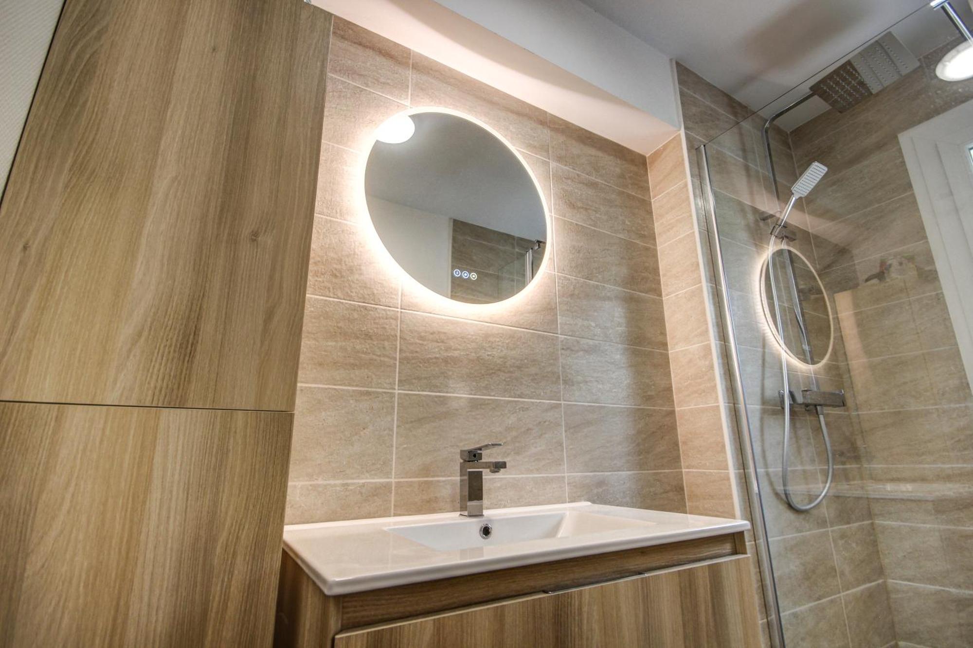 Suite T5 Rennes Gare - Parking Prive Gratuit Exteriör bild